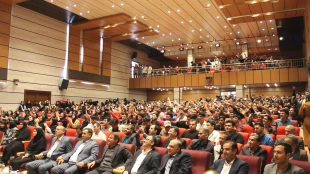 جشن باشکوه استقبال از دانشجویان نوورود دانشگاه ملی مهارت واحد استانی آذربایجان شرقی با حضور ۸۰۰ دانشجو برگزار شد.