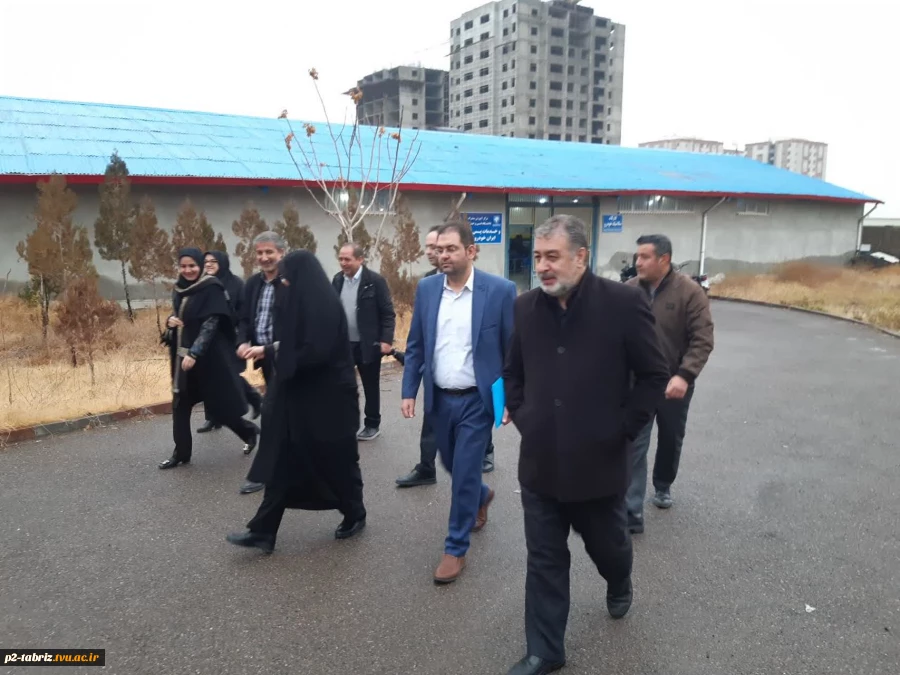 بازدید مدیران کل محترم امور دانشجویی، دفتر امور فنی و نظارت بر طرح های عمرانی و مشاور رئیس دانشگاه ملی مهارت از آموزشکده شماره دو تبریز